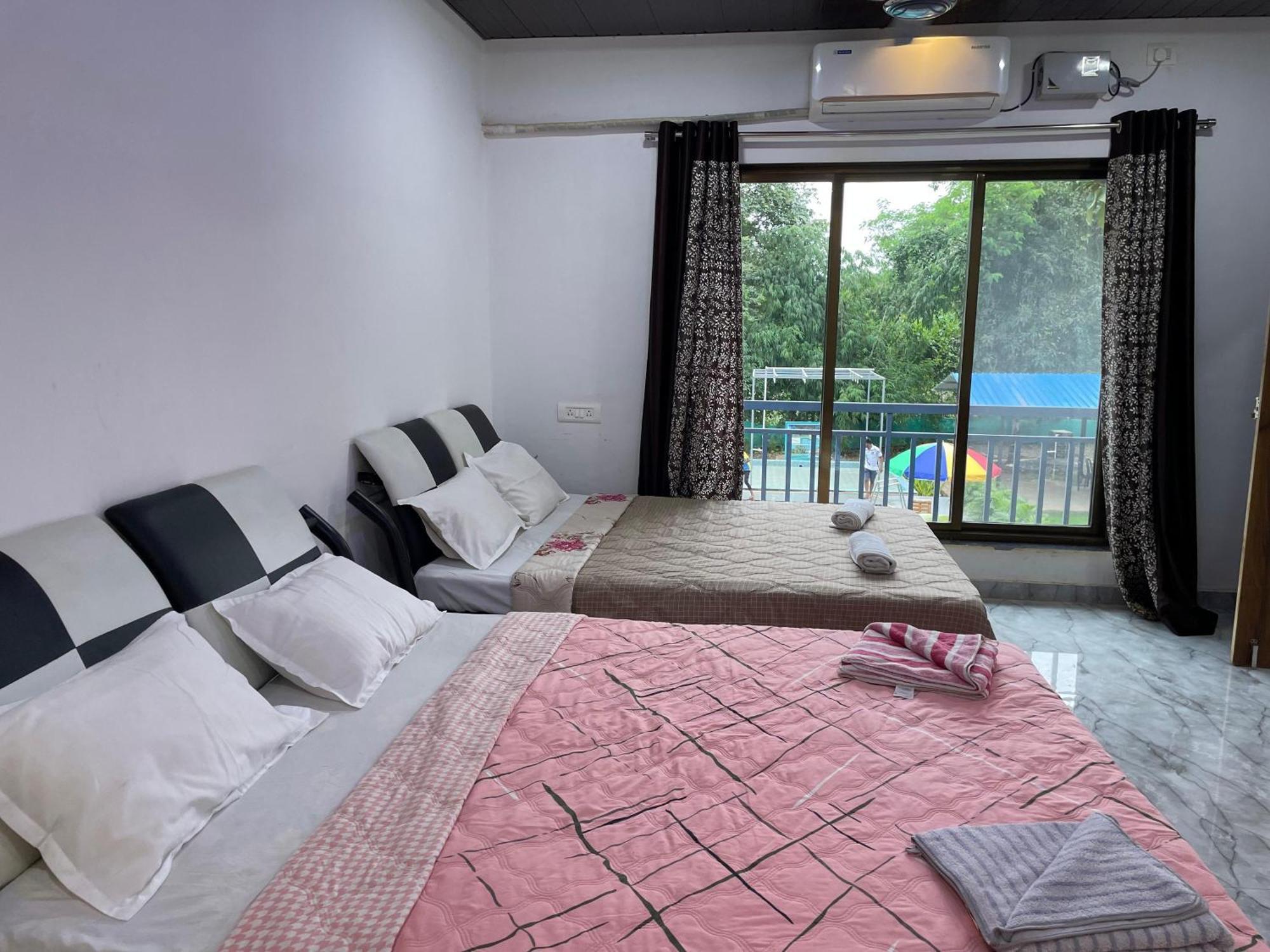 Riverland Farm And Resort Karjat Exterior foto